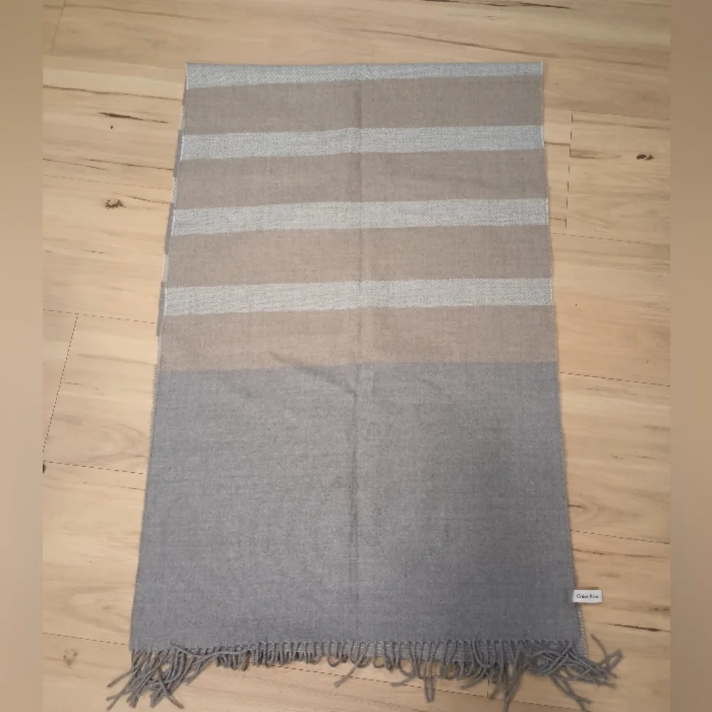 Calvin Klein blanket scarf